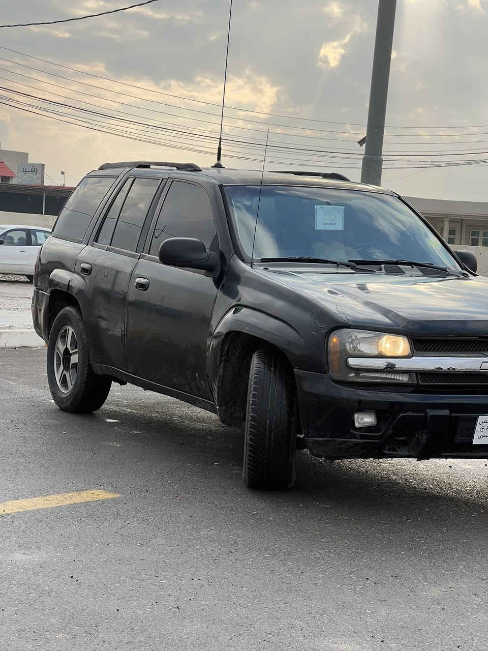 بلايزر ٢٠٠٨
تبريد سارد و گةرم بةشةرت گير و مكينة بةشةرت قباغ رةش مرغوب ٦ پستنة مةنةفيس  ٣ پارچةي هةية بي داخلي 
سعري 48 وةرةقة و مجال

***********
