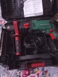 دريل • 1100 • نظيف