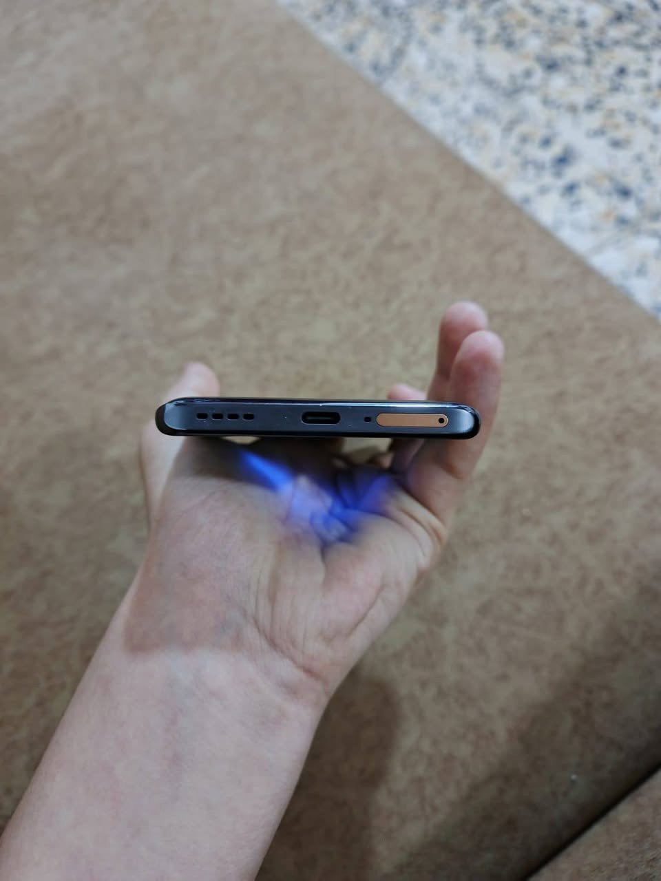 السلام عليكم ورحمة الله جهاز realme 11 pro 5g 256/16 جهاز مفول معالج داسمنستي 7050 5g جهاز كامل ملحقاتة كارتون شاحنة كفر جهاز مفتوح ممبدل بيه شي بس انفتح الضهر علمود الزك القبق مال كامرة وشوي شخوك بل جامة ومماثر ابد جهاز خير من الله شحنة كلش زين ما متعوب مال بيت واستخدام خفيف الجهاز بس هاي مال قبق اعرف بس اخذتة هيجي بس ماعرف اذا كان مبدل بيه شي لان اخذتة هيجي ب 310 بصمة بل شاشة سرعه 0.5 بصمة شاشة كلشي شغال المكان بغداد حي العامل لايوجد توصيل الرقم *********** التلفون سعرة 220 بيه مجال
