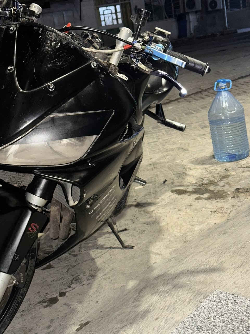 السلام عليكم
f4i600
مال لعب غراضهه البلاديات موجودات 
2004 سكيورتي 
***********
