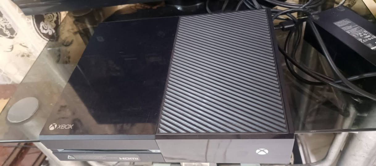 Xbox بالة شغال جهاز نظيف فقط جهاز سعره ٦٠ الف


**إذا كنت صاحب هذا الإعلان وتريد حذفه لأي سبب، رجاءا أرسل رسالة إلى الدعم الفني**
