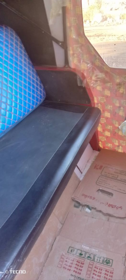 سلام عليكم تك تك البيع مكينه خير من الله جديده 3ملاين ونص وبيهه مجال مكاني بعقوبه رقمي ***********
