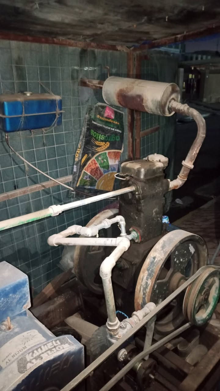 السلام عليكم.. للبيع لسترحجم كبير منصوب على شيلمان جنر  وراس توليد 10كيفي مع ماطور ماء جيد وباتري جيد علما ان المولد اخو الجديد وراس توليد ابو شعله نحاس100% موقع المولد تكريت الزهور الأولى أيضا مع المولد المجمده الماء.. الاتصال على الرقم *********** بي واتساب
