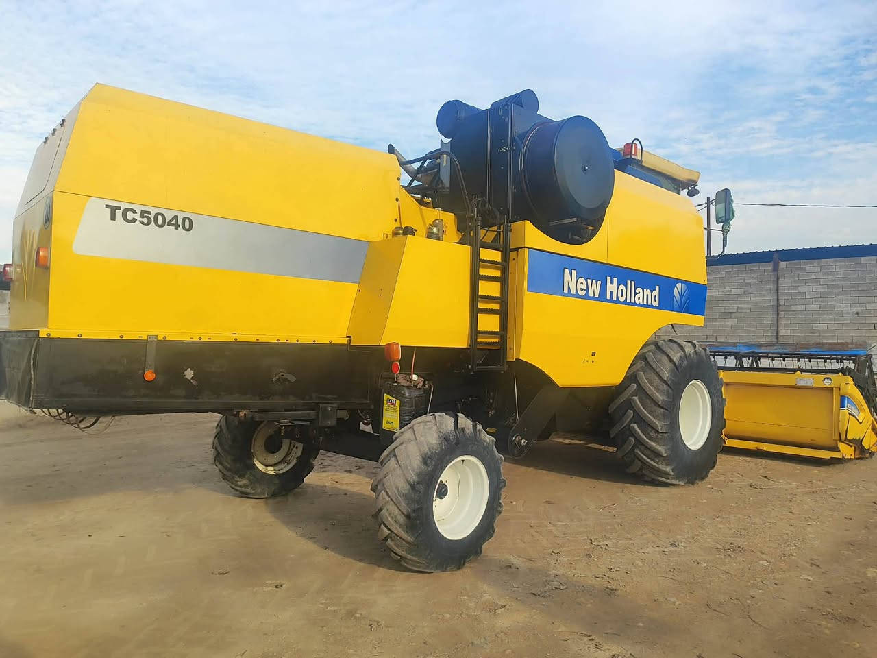 حاصوده البيع مديل 14 نضيفه جدا مكفوله كفاله عامه مكان واسط صويره شحيمية***********
