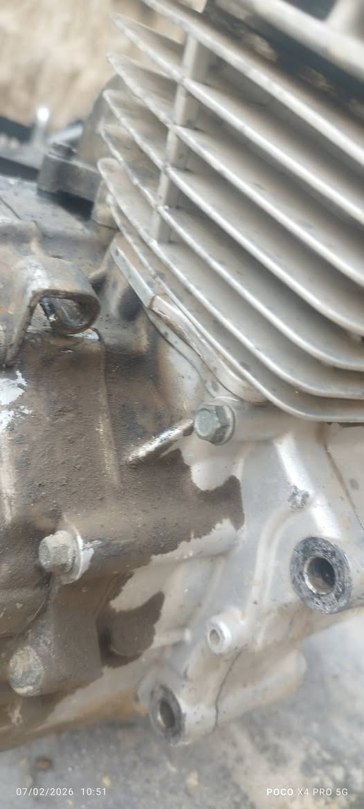 محرك ليفان 200 عوزه كلجات والجبنه مال القبق كلجات تبدلهه للبيع سعر 60 كوم حديد سكراب ***********
