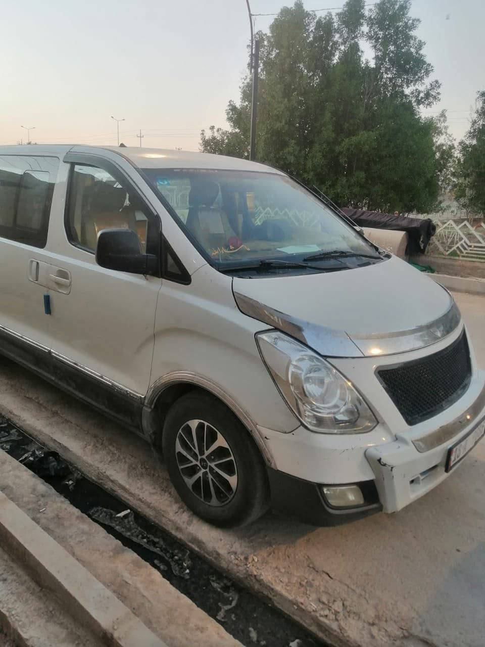السلام عليكم موديل،9 مكينه 12بيهه ضعف 
بيعه رشات صبغ رقم نكليزي حداديه جديده مشط جديد تبريد منضومه جديده  125  ***********
***********

