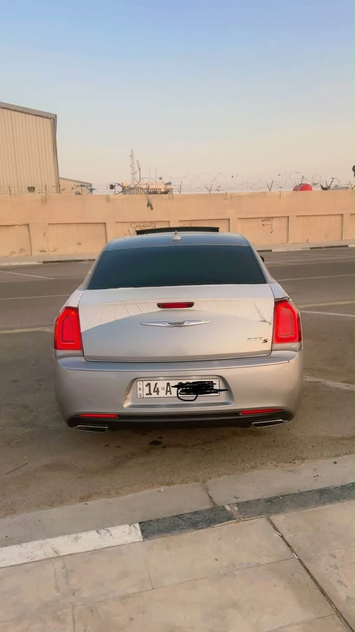 ﷽
للبيع  
اوباما كفالة عامة  (2017) S اصل اصل
رقم بصرة الدولي باسمي
المواصفات.
مكينه 3.6   سلندر 
تو ويل /👍
كير ماوس 8 نمر
كير شفتات بالستيرن
دكمة سبورت + نظام قياده سبورت بالكير 
تشغيل عن بعد
{بجم مغلف نانو حماية مع ربع البنيد ومع ربع القمارة}
شاشه جبيره جديدة ام باركود جميع اعطال السيارة }
بصمة بيبان + بصمة صندوق + بصمة تشغيل } 
كشنات كهرباء جلد حضن اسود مطرز S ء}
تدفئه بالمري اوتو 
تدفئه بالكشنات الاماميه
كامره بلاديه
دمام خلفي ابلادي(S)
لايت لد عدسات اصلية  
سكنات ليد امامي زنون 
مانع انزلاق ABs  و Esp }
مرأة داخليه فوتو عاكسه للضوء}
ويل 20 بلادي مال S   
تخم تاير جديد / باتري جديد /حدادة}
👇🏻👇🏻👇🏻👇🏻👇🏻👇🏻👇🏻👇🏻👇🏻 
 { والسيارة كفالة عامة ماعدا بنوراما بيها خياس مسوينه }
تقرير فقط الدوسة حته ماي مداخل تعمل وتسير }
وحيل جديده على البلاد}  
تقريرها موجود صورهه موجودة}
 السيارة كفالة / من الصبغ / ومن التبديل / ومن البارد 
اخوان كلشي كاتب اقرة المنشور اتصل عليه فدوة العمرك}
مكانها البصره / 
السعر اتصل وتشلع اعيوني معندك رصيد متواجد على }الواتساب  👍

***********
