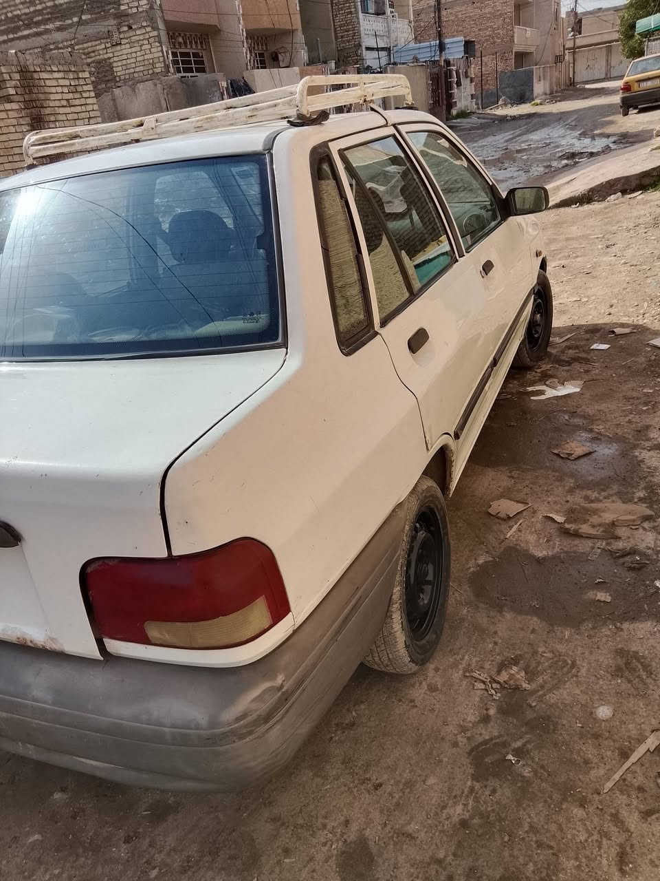 السلام عليكم سايبا للبيع م ١٤  رقم ذي قار مكانها بغداد قرب مرور الحسينيه تحويل مباشر بمرور الحسينيه أو اي مكان يعجبك
كلشي بيهه  شغال كهربائيات فول  بيهه شواصي سويتهه والمحرك بيهه تبخير 

تجي تكلب وتاخذهه واني بالخدمه سياره ع ايدي امانة الله حلوه  بأسمي 

السعر ٢٨  ورقه 

راسلني خاص او اتصل ***********
