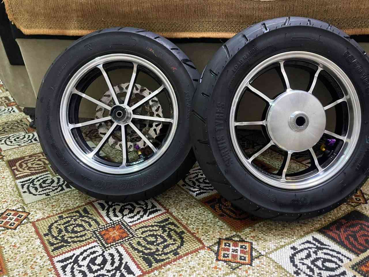 سلام عليكم ويل نجمه باب ول تاير جلاتين صلي جدد لوياله كفاله المكان بغداد العبيدي  50قفل رقم الهاتف 
يرهمن عله اي دراجه ماكس بوليس ***********
