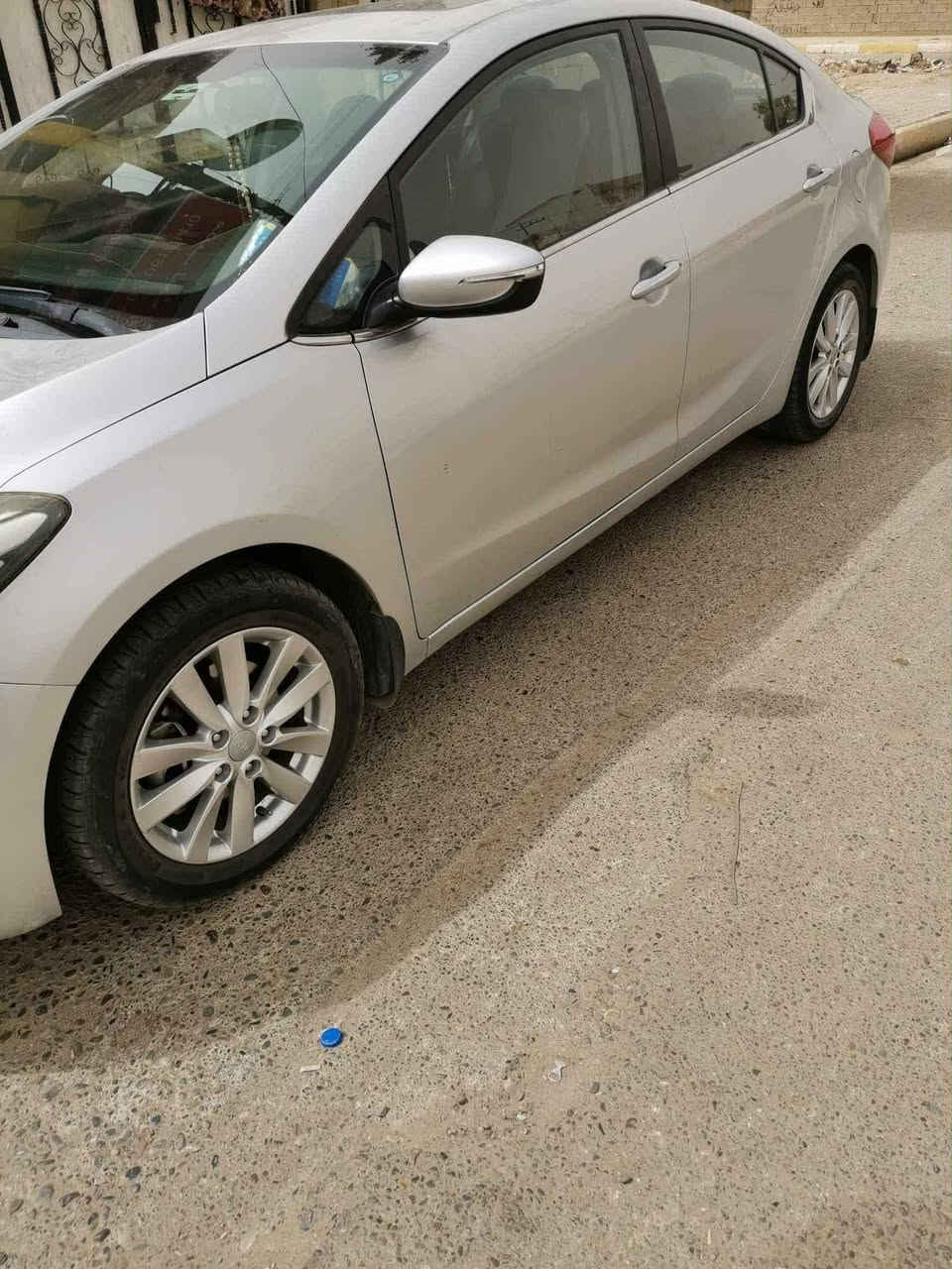 السلام عليكم 
كيا سيراتو موديل ٢٠١٤
١٥٥ الف ماشية
السيارة صفر خليجي
جاملغ امامي مصبوغ بدون دواخل بدون ايرباك
تايرات جديدة
كير و محرك بشرط مامفتوح
تحويل وكالة ثاني يوم
سعر ١٣٠بيه مجال لطيبين 
مكان كركوك حي العسكري


**إذا كنت صاحب هذا الإعلان وتريد حذفه لأي سبب، رجاءا أرسل رسالة إلى الدعم الفني**