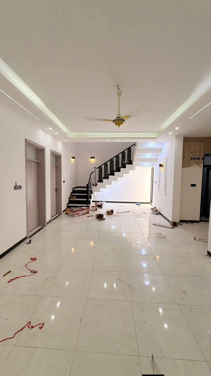 بيت  البيع زراعي سند 25
العنوان التقيه الثالثه داخل مجمع الروان النموذجي شارع 10
المساحه 200
الواجهه 10
النزال 20
البيت طابقين 
عدد الغرف 4
استقبال
صاله عدد 2
مطبخ 
مجمعات صحيه طابقين
واتساب  مراجعه مكتب 🏢 العاصمة للعقارات والمقاولات العامه العنوان الديوانية ام الخيل ساحه 
***********@بيت  البيع زراعي سند 25
العنوان التقيه الثالثه داخل مجمع الروان النموذجي شارع 10
المساحه 200
الواجهه 10
النزال 20
البيت طابقين 
عدد الغرف 4
استقبال
صاله عدد 2
مطبخ 
مجمعات صحيه طابقين***********
