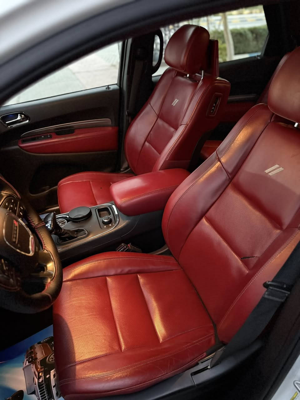 دورنكو 2019 خليجي وكالة هارلم 

بيها صبغ بسيط باب السايق 

السياره جاهزه من كلشي ترايها زيرو 
تخم تاير وادامه كامله 
فول الفول الفول اعلى فئه بالدورنكو رادار فتحه داخل احمر و الى اخره … 
مكاني نجف 
للأستفسار : ***********
