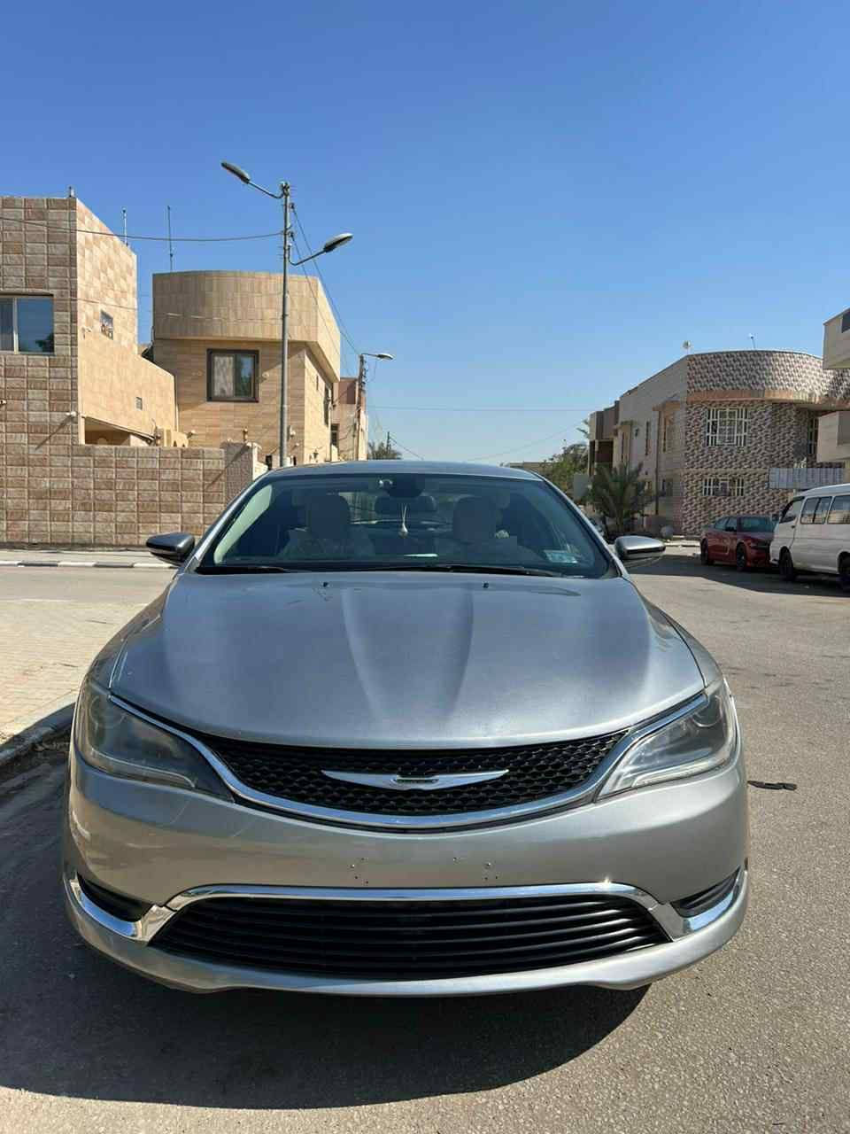 سلام عليكم كرايسر  c200
موصفات السياره
نص فول
شاشه جبيره قطعتين تبريد
شفتات استيرن
٦ سماعات ستتم صوت
موسيقئ خلفيه صوت امامي
وباقي الموصفات معروفه
 حادث السياره
جاملغ وبنيد من امريكا
ووهنا يم جماعتنا بيه بارد 
مكينه كفاله من التبخير والتنقيص
كير كفاله جديد ٩نمر
حداديه امايمه خلفيه كفاله
السياره مابيه نقص ابد
السعر 100 وبيه مجال شي بسيط
لاستفسار اتصل ***********
