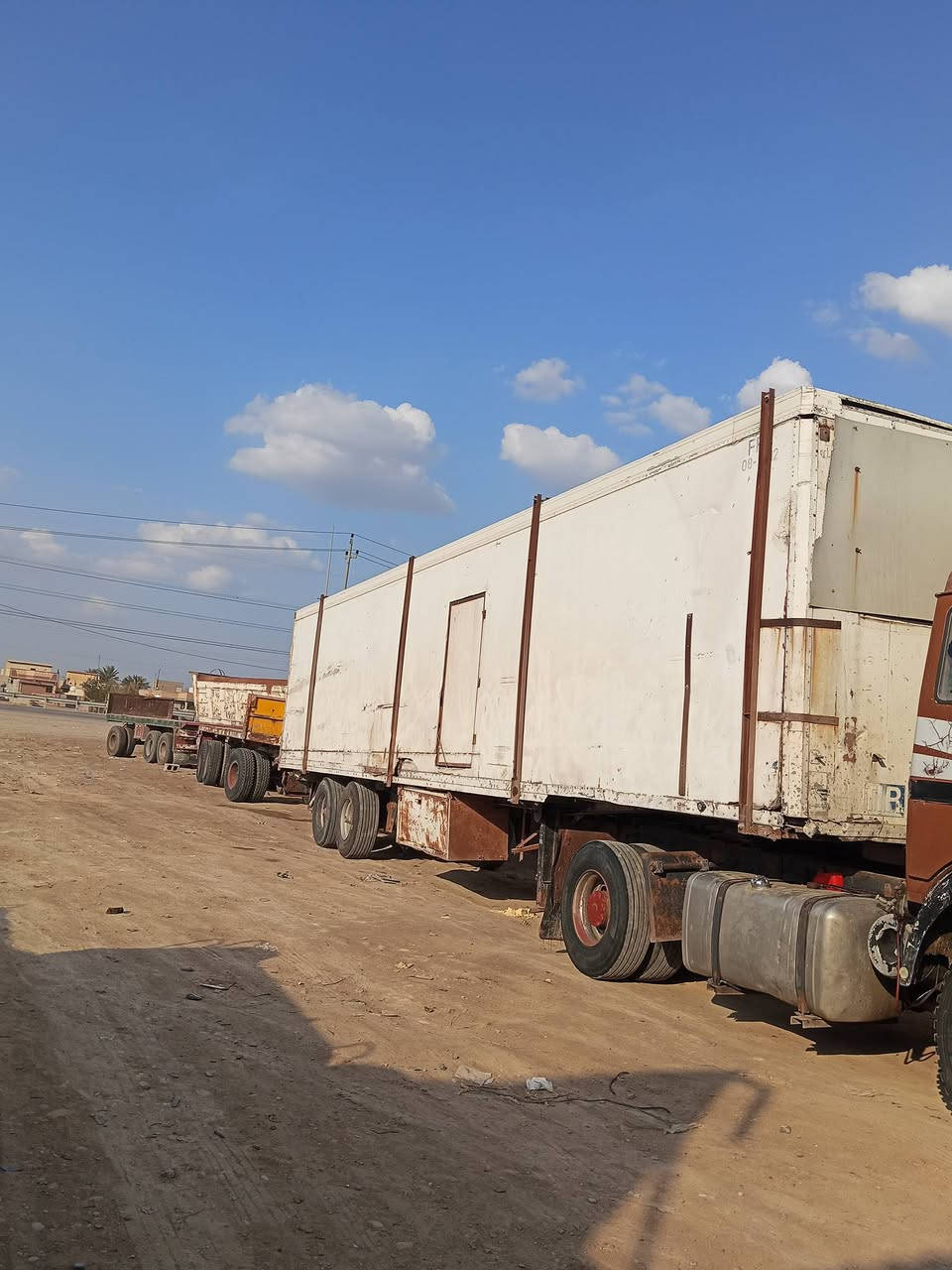 سلام عليكم بوكس للبيع مكان كوت البتار ***********
