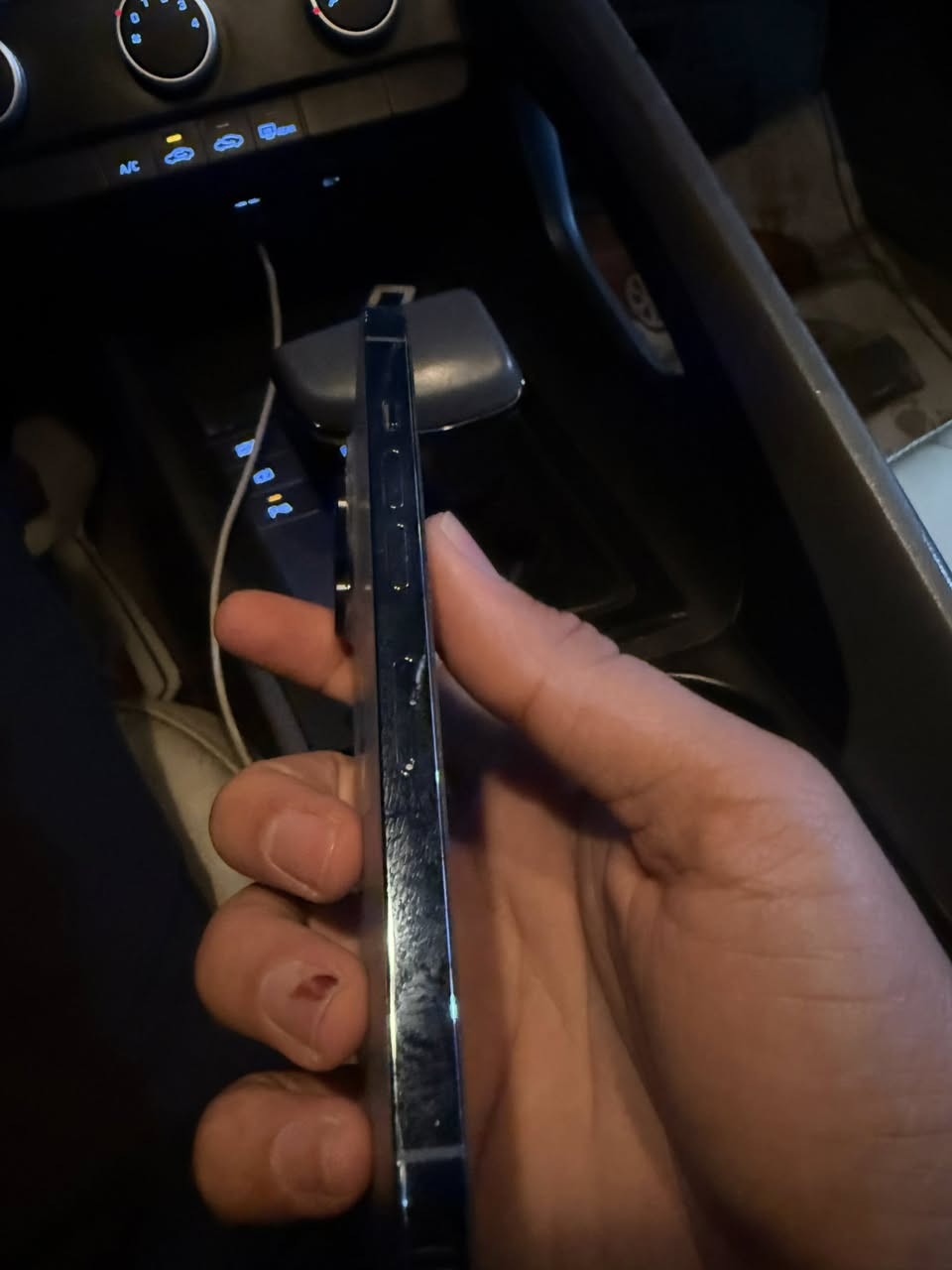 سلام عليكم ايفون ١٣برو ذاكره ١٢٨
مكانه الامين شراي يخابر مكلف بل نشر٣٧٥
***********
