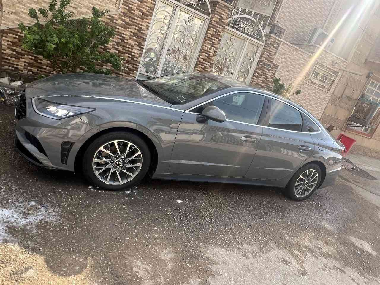 ٢٠٢١ رقم جديد محرك ٢٥٠٠  بدون داخل بدون ايرباك بدون شاصي شرط سعره ١٥٥ استفسار *********** فديو داخل منشور توضيح صور حادث
