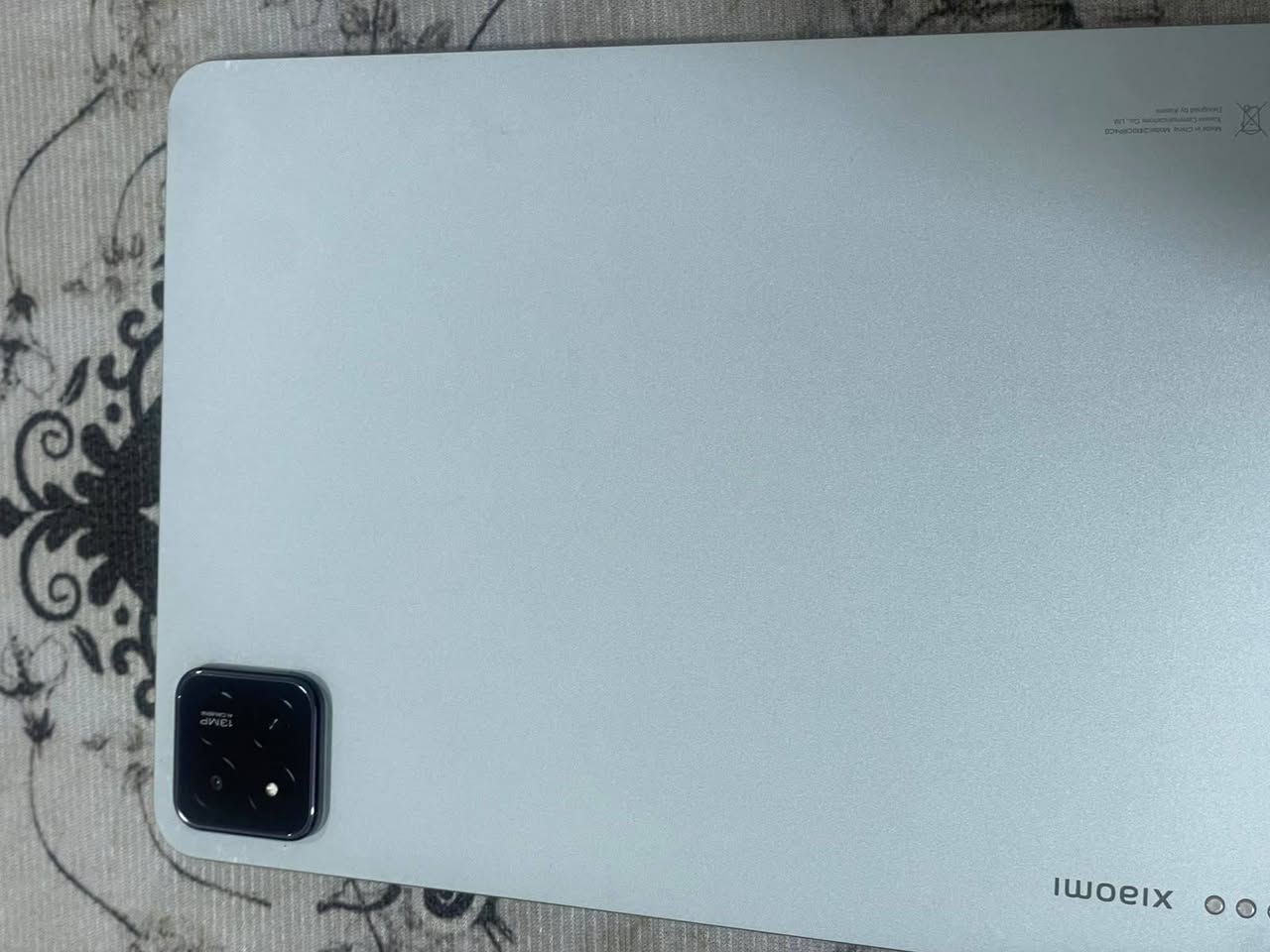 السلام عليكم

شاومي باد 7 للبيع
مواصفات
شاشه 144هيرتز IPS LCD
ذاكره 256جيجابايت ورام 8جيجابايت
معالج snapdragon 7plus gen 3 قوي للألعاب والدراسه
كامرة حلوه 13ميجابكسل خلفيه و8ميكابكسل اماميه
صوته عالي كلش ستيريو Dolby Atmos
بطاريه حلوه 8850ملي امبير وتكفيك يوم كامل

يجي وياه الكارتونه مالته ويجي ويه الكارتون كڤر هديه وشاحن اصلي

السعر 450الف دينار وبي مجال
للتواصل واتساب
***********
مامتوفر توصيل
