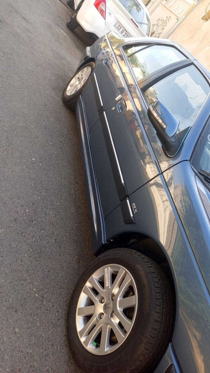 جو باص موديل ٢٥ رقم بغداد كفاله عامه  رقم متوفر بسس رصيط مو شراي لادخل ***********
