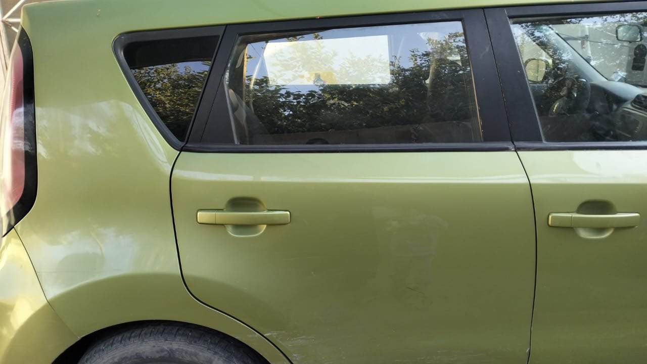 السلام عليكم
كيا صول مديل 2017
وارد امريكي 
مكينه 2000
بيه 4 قطع صبغ بدون ضربه وبدون معجون
مكينه كير تبريد كفاله
رقم بصره تحويل
سعر 110 بيه مجال
*********** البصرة, العراق
