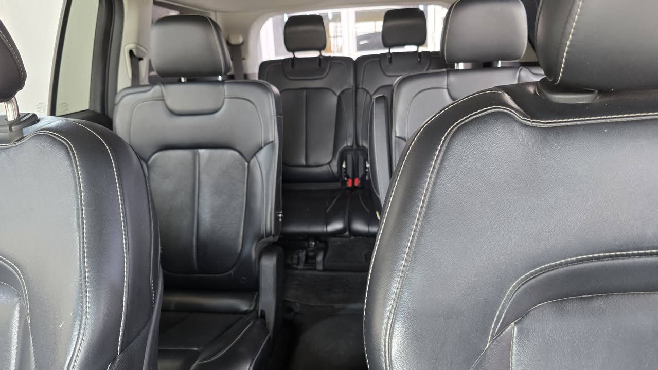 جيب گراند شيروكي لمتد ☑️☑️ XL
فول مواصفات       موديل 2021

_كراسي جلد 
_كراسي كهرباء 
_6 سلندر- 3600 
_7 راكب 
_3 قطع تبريد 
_تشغيل عن بعد 
_سايد بريك بصمه
_رادار
_اشاره بالمرايه 
_لد خلفي وامامي 
_لايتات زنون 
_شفتات سرعه بالستيرن
_دشبول صاج
_حساس خلفي 
_ فور ويل 

وارد أمريكي 
جديدة جدا بچم كبس 
للاستفسار اكثر ***********
