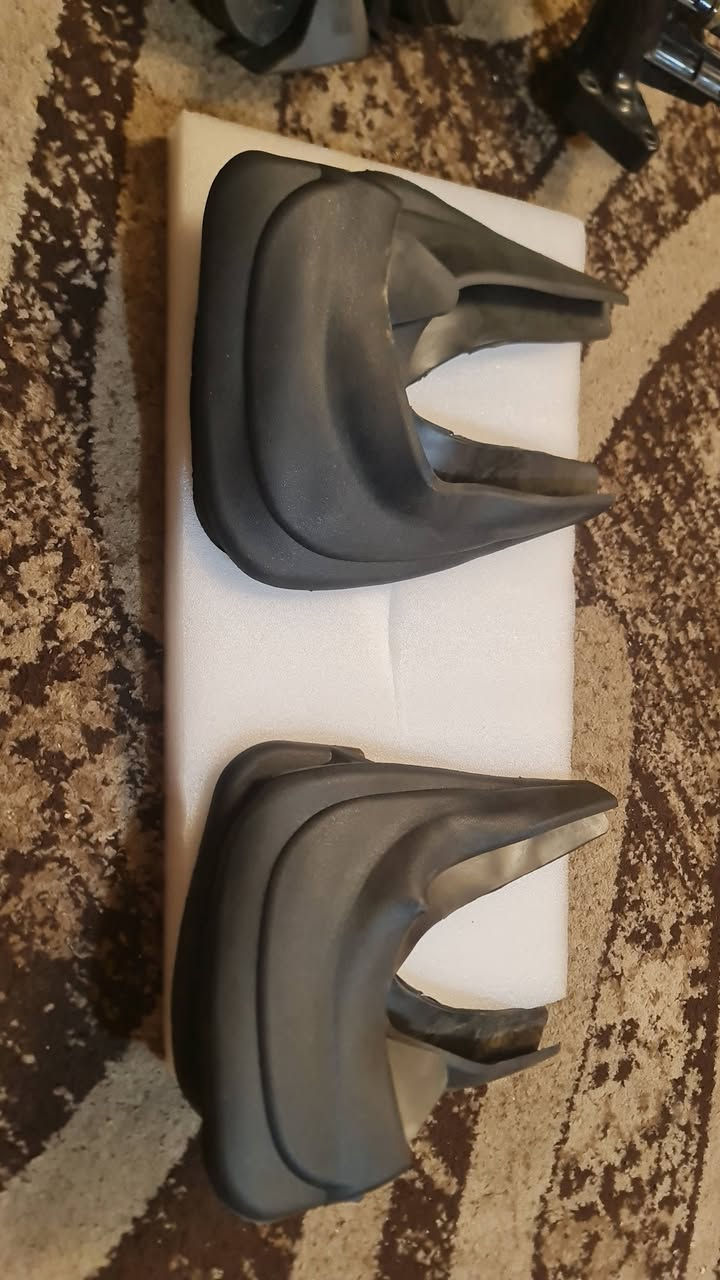 غراض سيارة سورنتو وكاله كوري موديل ٢٠١٣ الى ٢٠١٥
***********/***********
