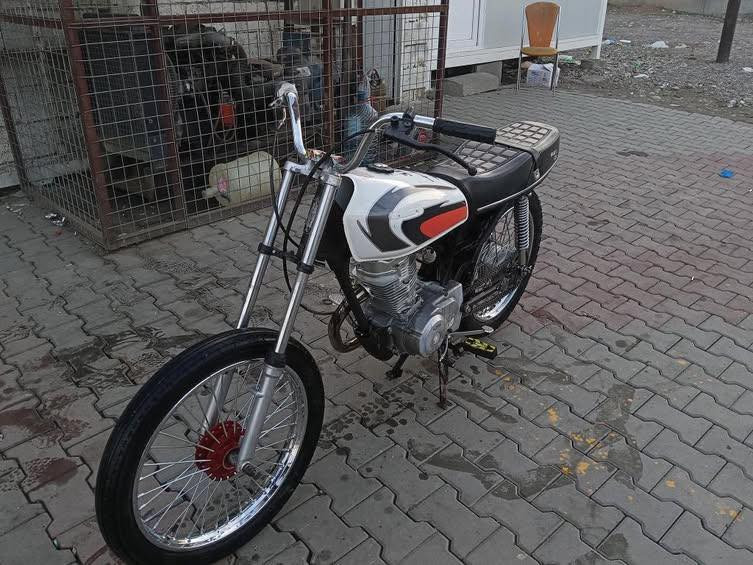 السلام عليكم دراجه مديل 17 لاصرف ولا بخار  مكينه كلش ناعمه تحديث كله جديد زوج اويله جديد شراي يتصل على رقم***********رقم بي وتساب خاص ماكو🫶🏻💞
