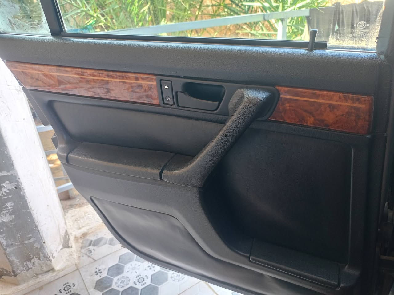 السلام عليكم بي ام 730 سياره بلكارتون جاهزة من كل النواحي سيارة مكفولة كفاله برغي مانقصها شرط اترايك اذا مو 260 موقبول ارجع وعيد سياره وضع شركة وبلجيس برغي مانقصها السيارة بيع ومراوس حسب القناعة السعر 60////***********
