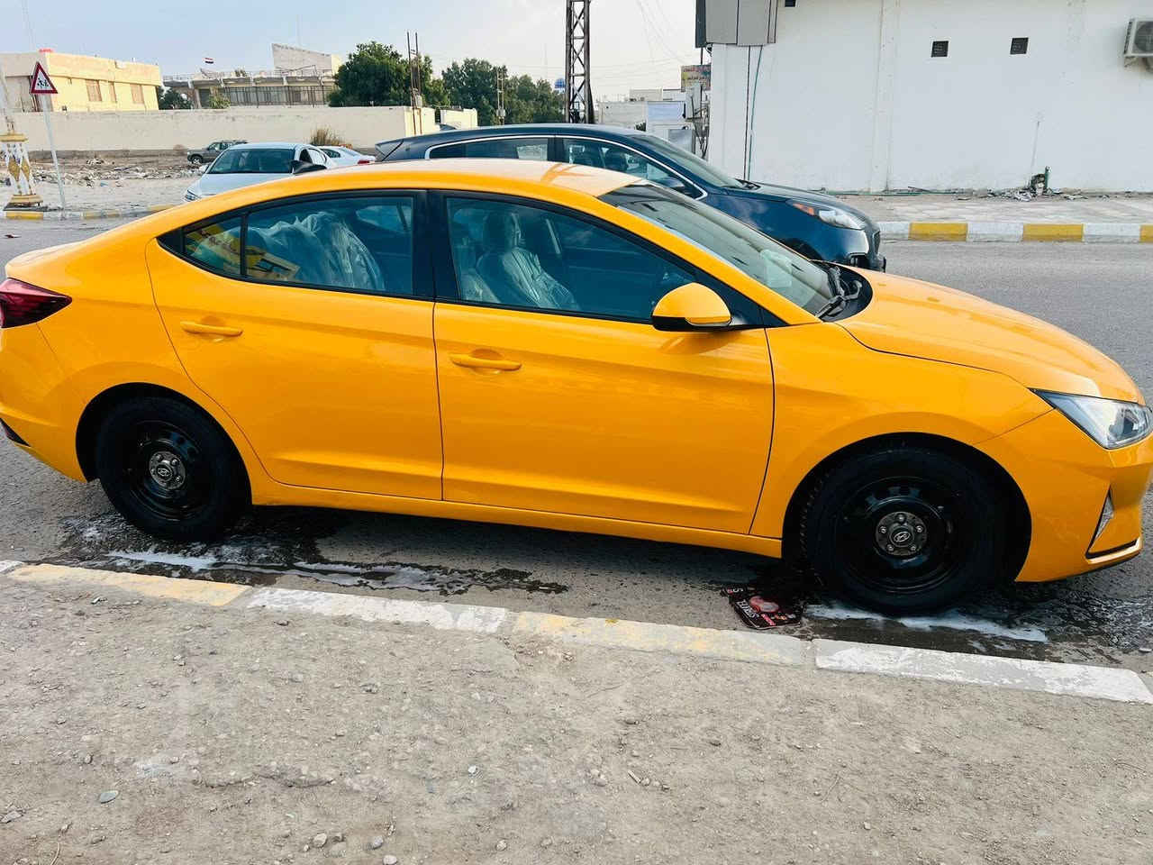 يالله
سلام عليكم 
هونداي النترا 2020تكسي بصره تحويل ثاني يوم مصفره هيئه وخط وبحث وغرامات وجاهزه ع آخر حبايه ماشيه 120كبل لشارع حداديه طخم تاير مكينه كير AT/6نمر صبغه جديده مواصفات فول عده الفتحه والبصمه دسك امامي خلفي رادار جانبي وخلفي وكامره وتحكم وشاشه دواخل لونين  سعر 135 وبيها مجال قليل مكلف بنشر الاتصال صاحب سياره ***********
***********
