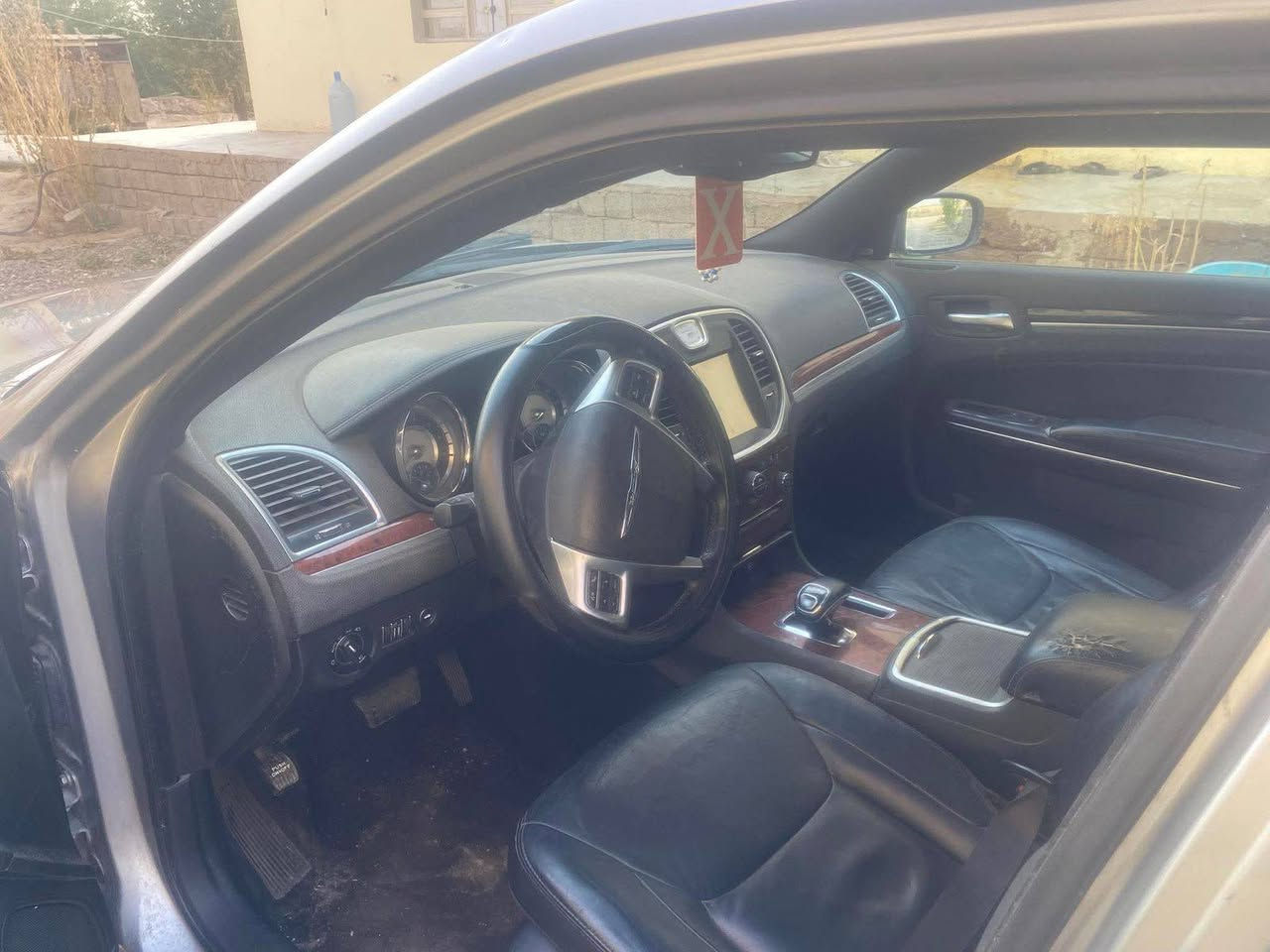 السلام عليكم ورحمة الله وبركاته.
سياره اوباما موديل 2014 محرك 3600 كير طياره مكفولات متومه كامله بيها كصه مكان الحويجه سعرها 60 وبيها مجال للشراي تفاصيل أكثر خاص مفتوح او على الرقم ***********
