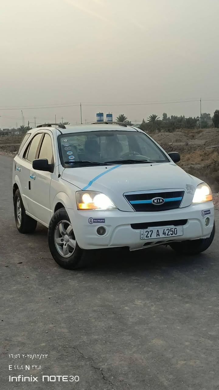 كيا سورنتو موديل 2009 وارد خليجي مكينه وكير وحداديه بالكارتون سياره جديده كل نقص مابيه مكينه ناعمه لاتبخير ولاء تنقيص سياره مال جناي الف ماذب عليه غرفه جديده شاشه جبيره  حساسات خلفيه  رقم نكليزي  مشروع وطني تحويل مباشر  مكينه ٦ سلندر سياره متجايه صفحة وحده فقط مكفوله سعرها 74  وبيه مجال هذا رقمي *********** مكاني بلحله مركز المدينه  بيع مستعجل شراي يتصل وبيك خير وتدل
