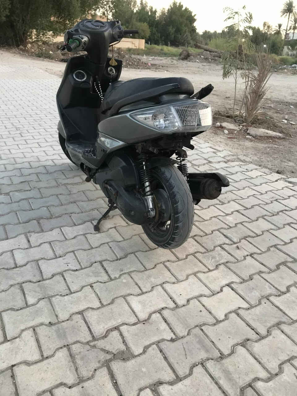 سلام عليكم دراجة سكنس فحل ياباني  البيع دراجه جديده   سكليتر  خطين برغي ممفتوح بيه  كله شغال تزويد كلجات رياضي يداد رياضي جناح رياضي منضومه زنون كهربائية كلهه شغاله دراجة بلاديه عله وضع الشركه  الاسفسار ***********المكان الحله محاويل
