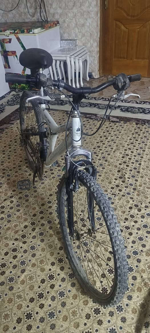 بايسكل قفاز للبيع السعر 90 وبي مجال بسيط مكان كوت حي الحكيم للاستفسار مراسلة خاص


**إذا كنت صاحب هذا الإعلان وتريد حذفه لأي سبب، رجاءا أرسل رسالة إلى الدعم الفني**