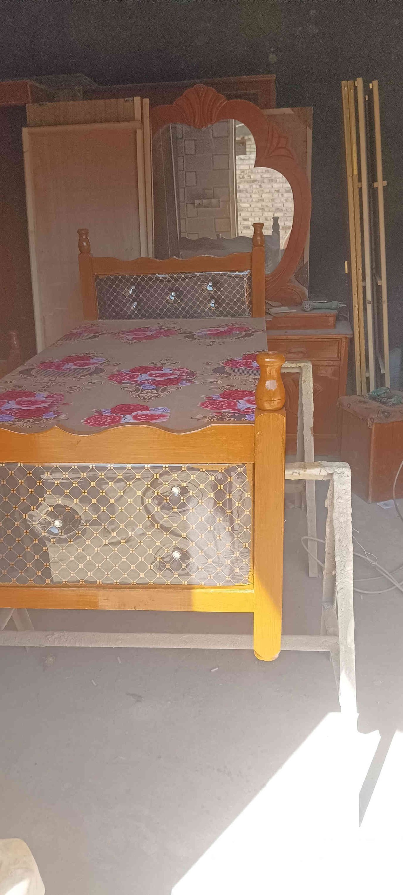 حلة ثورة قرب عبد نور مضمد للاستفسار ***********. رقم  بي واتساب
