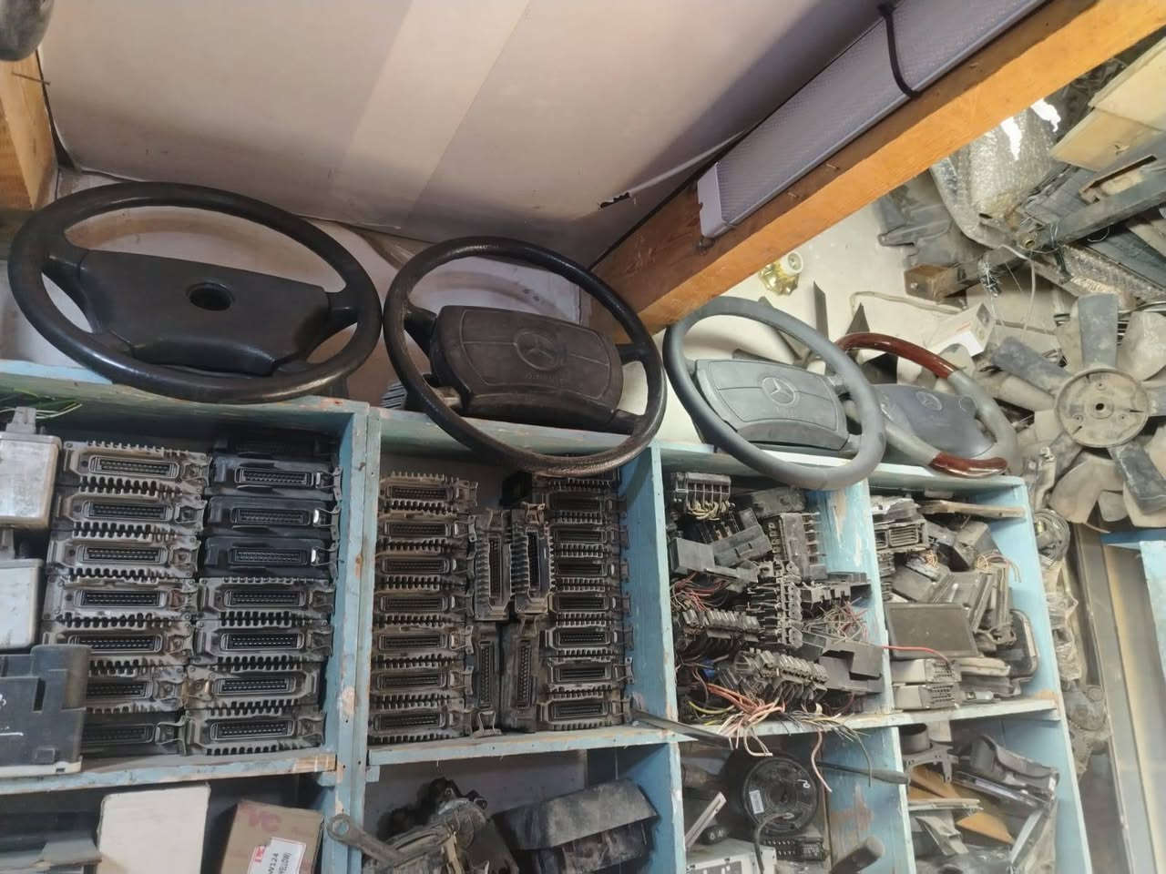 التميمي
الشيخ عمر شارع الثالث 
***********
