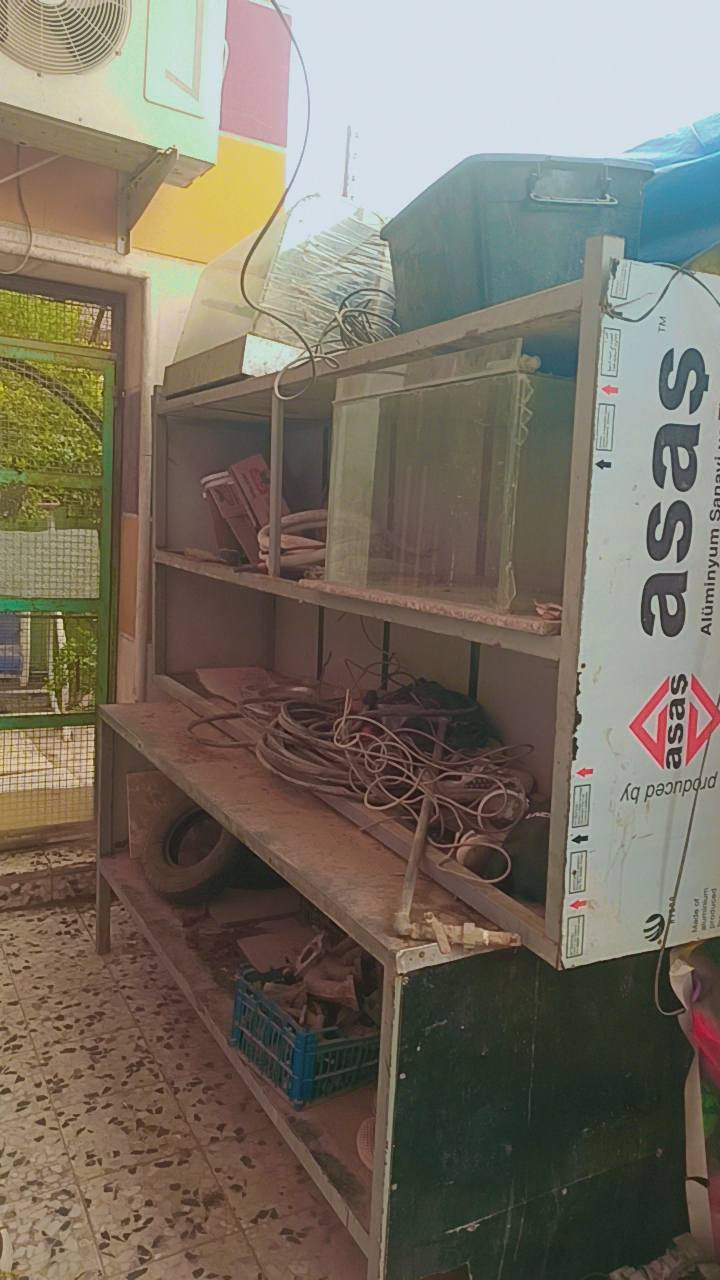 سلام عليكم
غراض مطعم للبيع 
2 بريمز ابو عين
واحد بريمز ابو عينين
واحد بريمز او 3عيون
ساحبه هيه وغراضها
4 ميوزه طعام مرمر 
براميل جداري حمايات
تمن ريزو دفايات بلانكات
صواني بيتزا وصواني كص
وشيش حص وشياش دجاج شوي
كراسي سندويتش كم قطعه
ميوزه  مصافي كرسي كاشير  منيو تنكيع
صواني تقديم هواي شغلات ما مصورها 
اي استفسار عل رقم ***********
مكاني بغداد العبيدي كماليه
