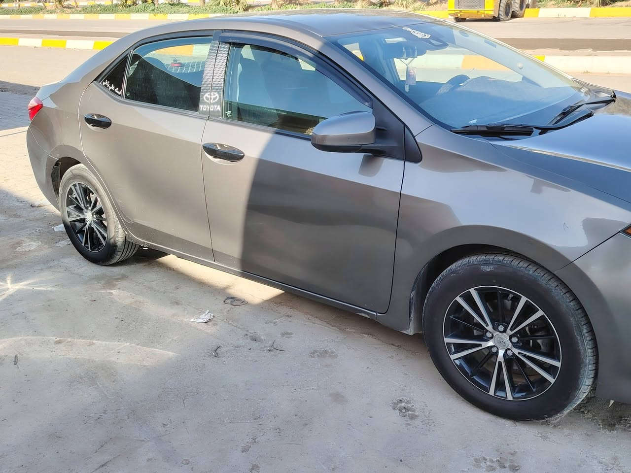 سلام عليكم
سياره كورلا للبيع موديل 2017
لون نفطي
مكفولة كفاله عامه
اضرار فقط بونيد
مكان ديالى ناحية قره تبه
لتواصل ***********
