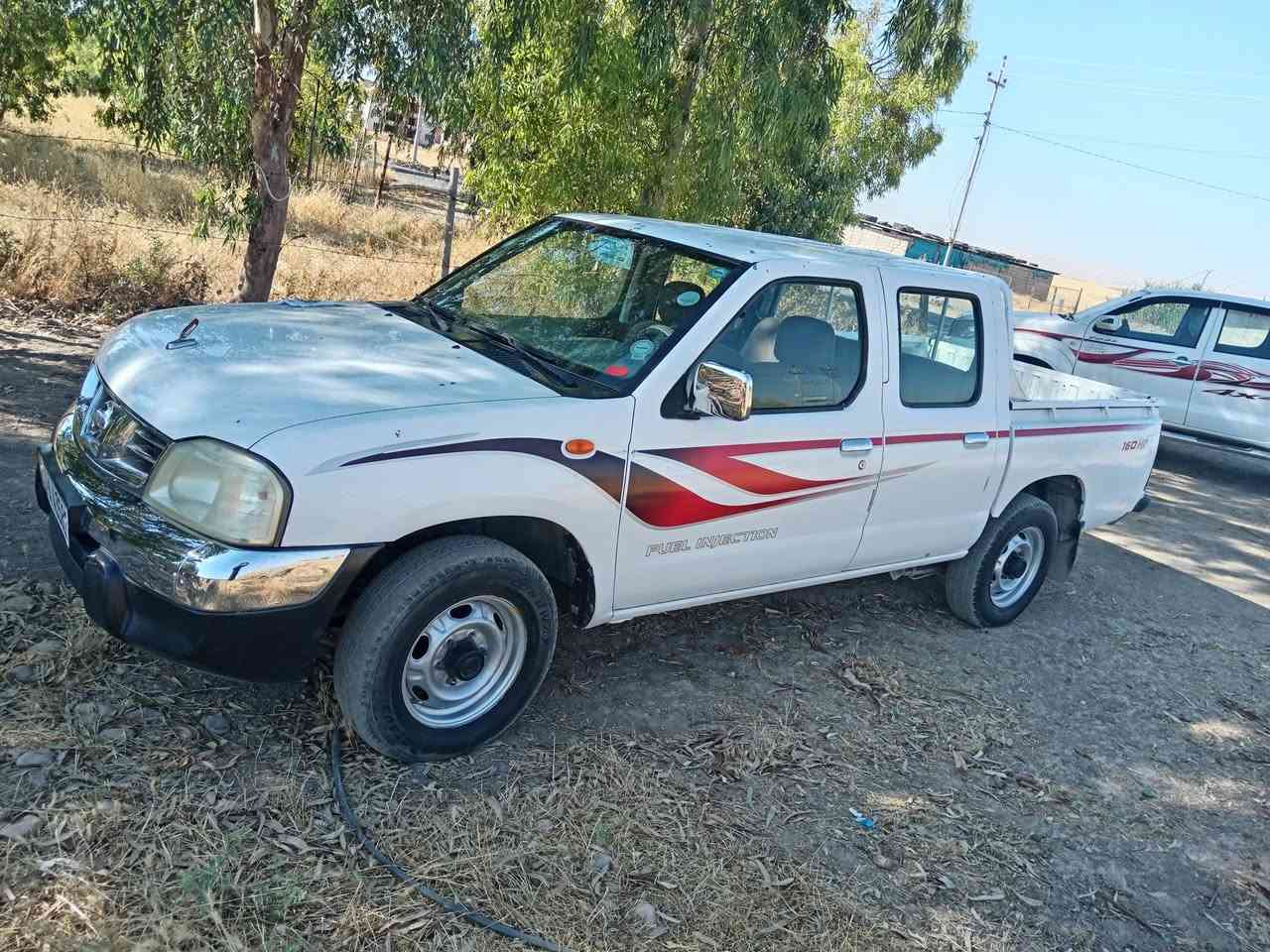 نشان هیچ پیوە نیە گێڕو مکینە بە شرتە بێ لیداروی مۆدیل  2006 هیچی پیوە نیە سعر 100 ورقە کارتی بزینی هە یە شوین چم چە ماڵ ژم  ***********   *********** مۆدیل 2006
