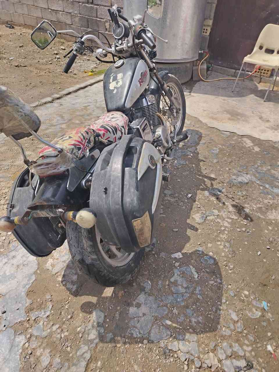 (السلام عليكم شباب عندي هاي دراجة هوندة ريبيل قردة المكان بغداد المعامل قرب مقبرى المسيح مع اوراق كاملة دراجة نضيفة بس شغل وطلع لاي مكان ابالك ولا تشيل هم الهة السعر 600 وبيهة مجال حق الجية بيهة سماعات عاليه الدقة بلاتوث الرقم: *********** اتصل عل رصيد او واتساب بكيفك)
