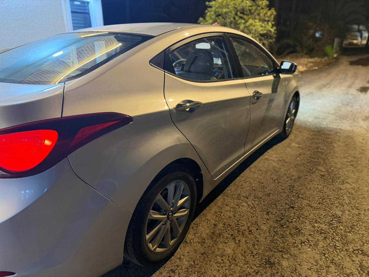 سلام عليكم افانتي موديل 2015 ضرر جاملغ وبنيد محرك 1600 تحويل مباشر السعر 110 او بيها مجال مكان السياره كربلاءالحسينيه ***********
