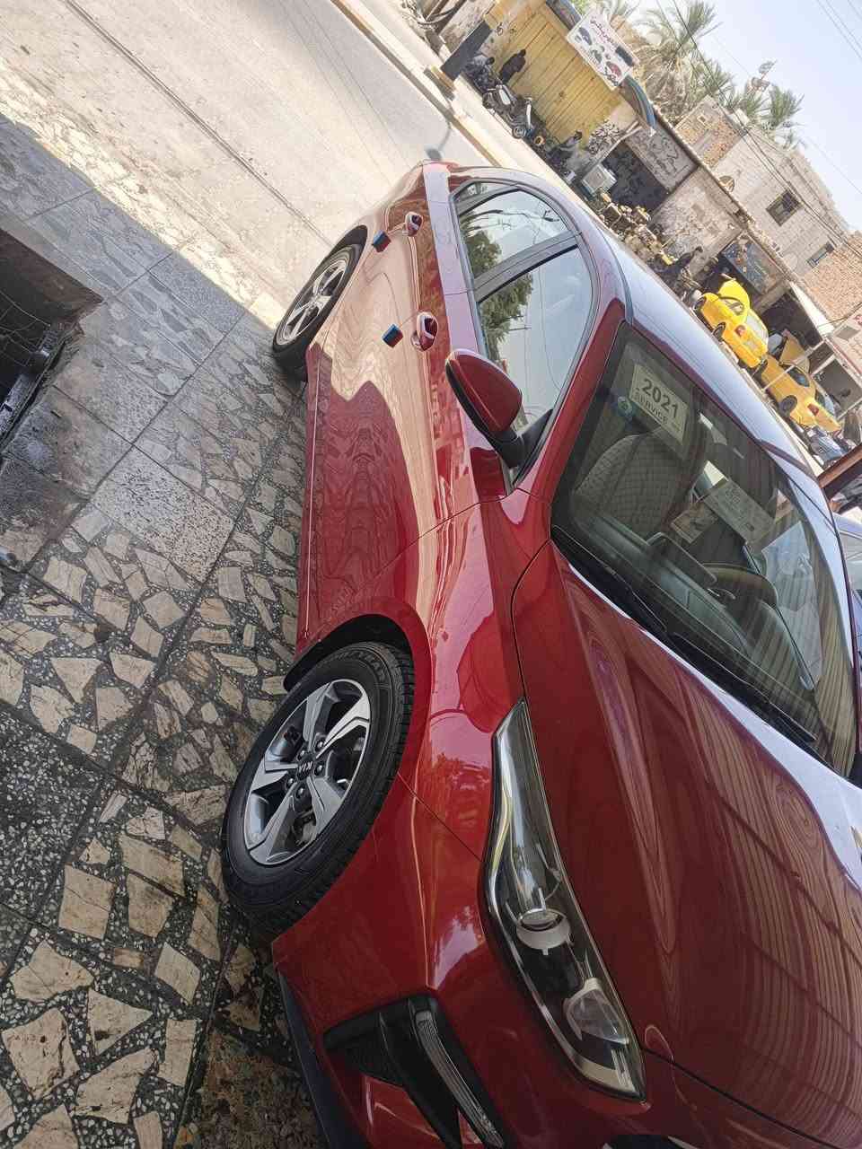 السلام عليكم للبيع سيروتو مديل 21 ماشيه 70 ألف رقم بغداد محرك 1600 مكفواله فتح وتبديل وضربه قوية وصبغ حدادايه تخم تاير تبريد مكينة كير كفاله سعر 143 وبيها مجال رقم ***********
