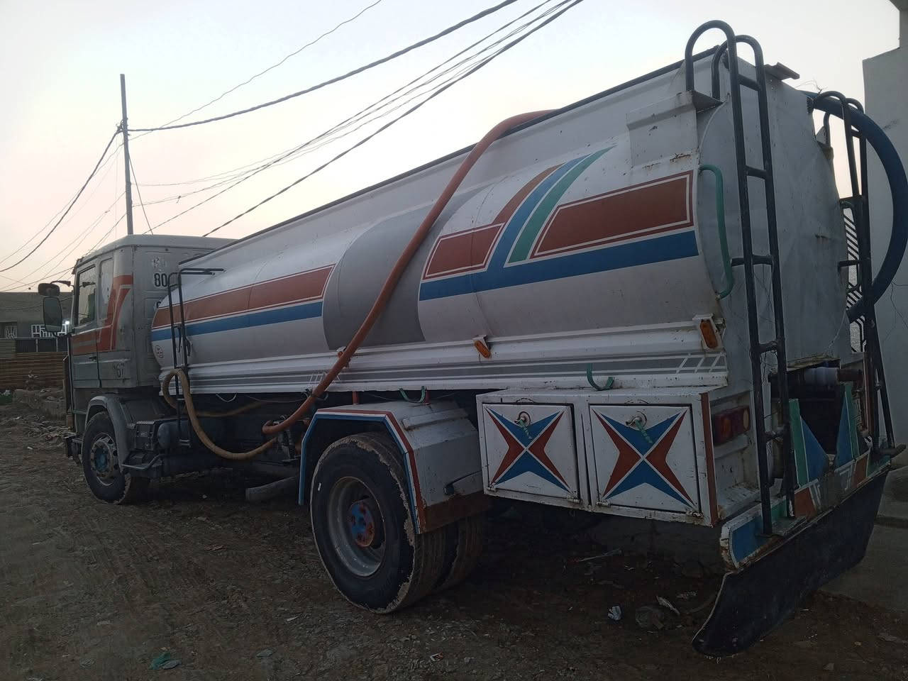 السلام عليكم تنكر اسكانيا لبيع مكينه خير من الله مكينه سته الحموله 13 رقم نينوى بسمي العنوان بابل ***********
