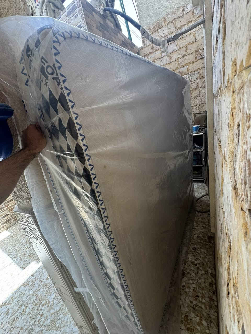 دوشك نفرين نظيف 70‎%‎ مابي خياط ولابي بقع نظيف مكاني بغداد ام الكبر رايدة ب60 الف ***********
