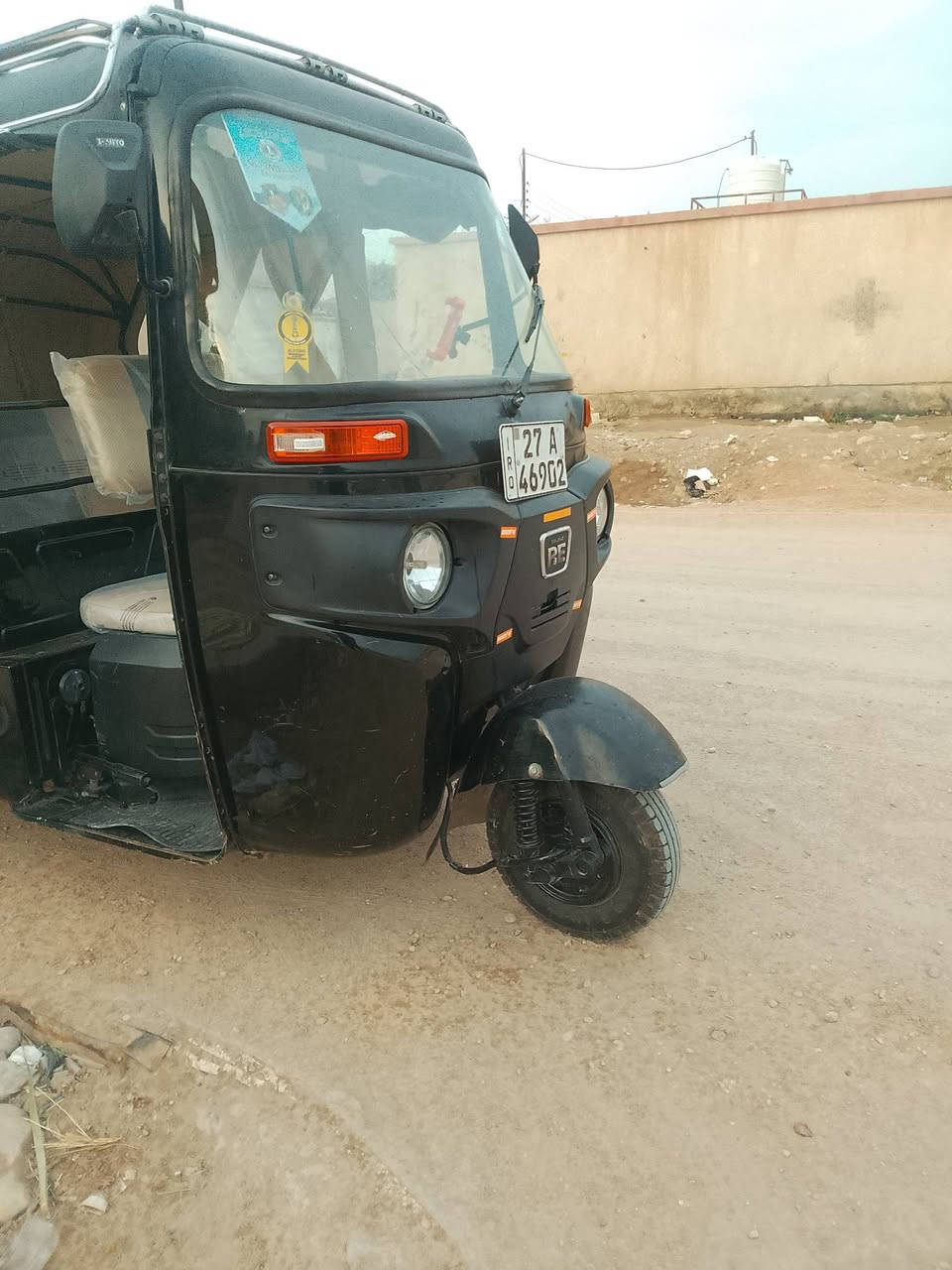 السلام عليكم
تكتك باجاج للبيع 

موديل 2022

رقم ذي قار بسمي تحويل ثاني يوم 

مكينه مفتوحه بستم شركه 

الكشر قطرت خياس مابيه كشر يخبل 

ابيع بدون سيبايه 

السعر 8500 وبيه مجال 

مكاني ذي قار قضاء الغراف 

***********

رجا رجا الموشراي لايتصل
