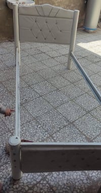 سرير حديدي • استعمال شهر