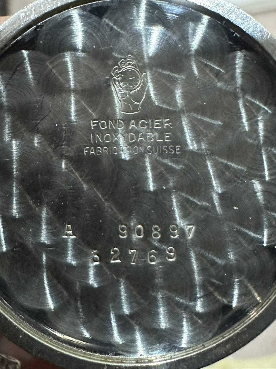 السلام عليكم موفادو  ١٩٤٠      السعر     ٤٥٠$
قطر ٣٦ كوك الساعة 
نضافة تامة 

***********
