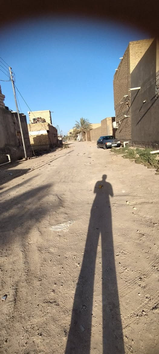 السلام عليكم قطعه زراعي للبيع مساحه ٢٠٠ بخنيطله شارع الحمداني داخل لفرع ثالث قطعه عن لشارع قريبه لطابو ***********
