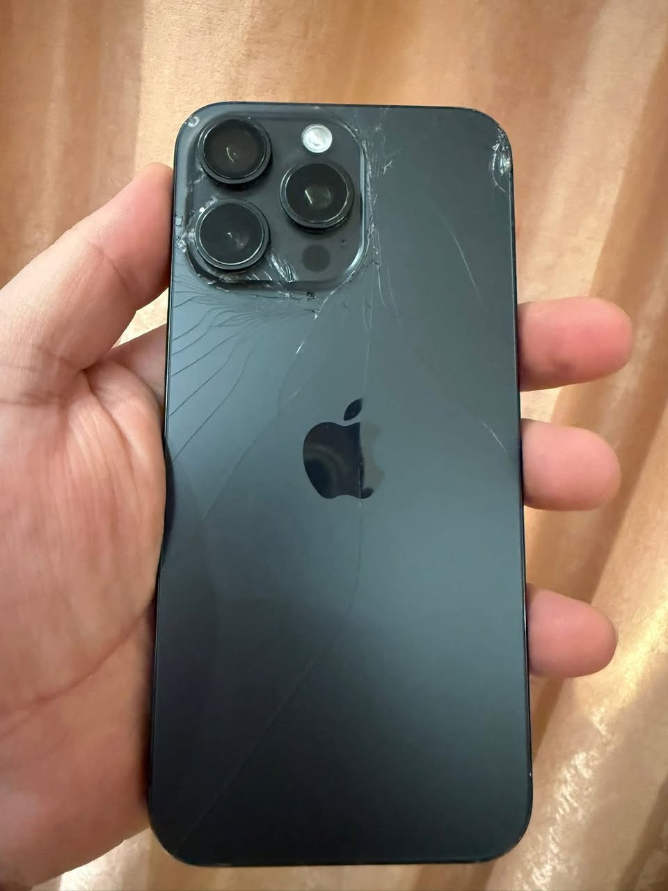 15 برو ماكس شريحتين مكفول من كلشي بطاريه 87 فقط  بس ضهر  سعر 980  كاكل ملحقات


**إذا كنت صاحب هذا الإعلان وتريد حذفه لأي سبب، رجاءا أرسل رسالة إلى الدعم الفني**