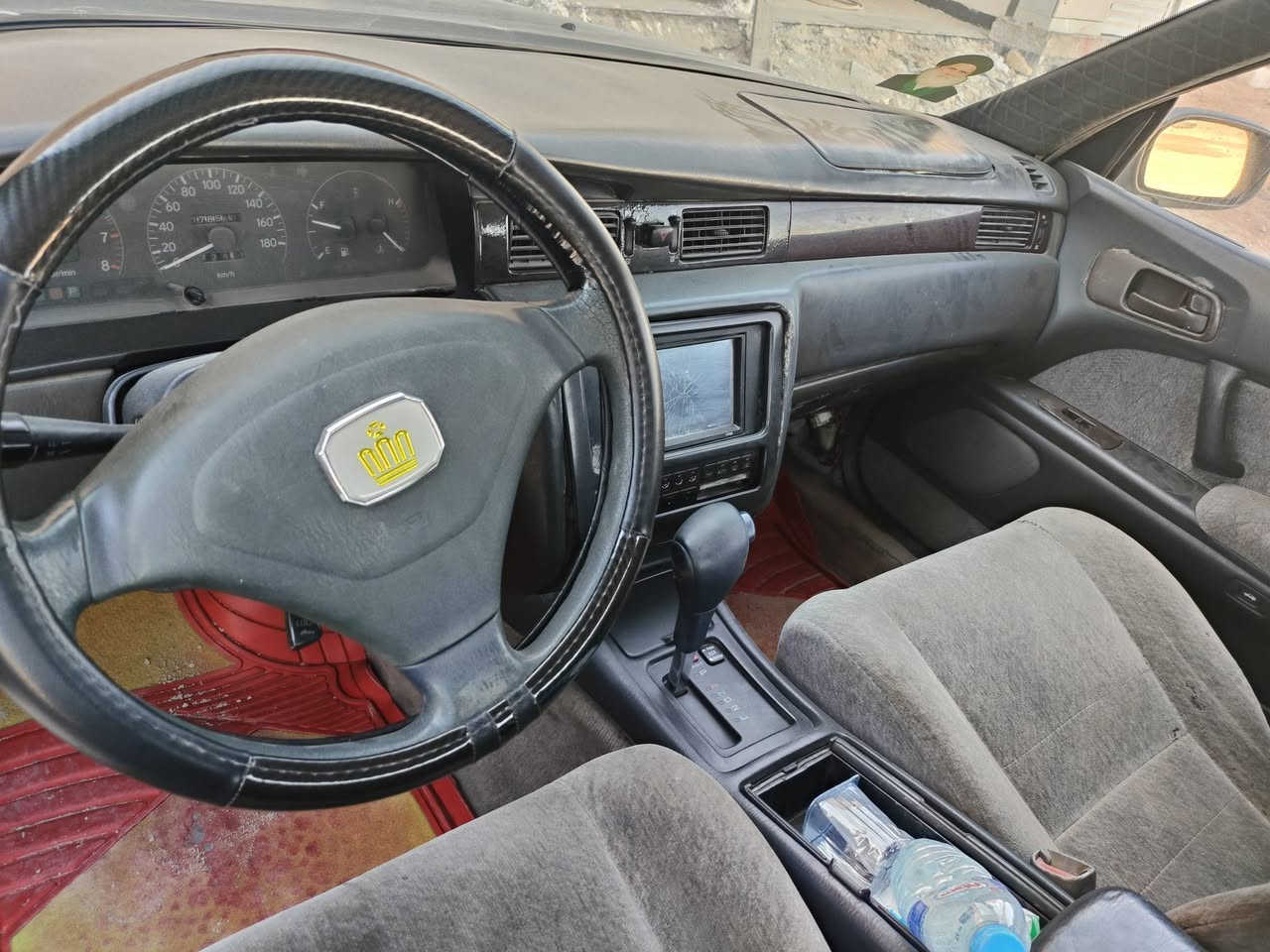 السلام عليكم بطه متصل موديل ٩٥ بغداد بسمي مكفولة نقل وكص وضربه  كير مكينه حداديه تمام نقص تبريد مابيها فقط السعر ٤٠ ورقة وبيها مجال أن شاءالله رقم الهاتف ***********
