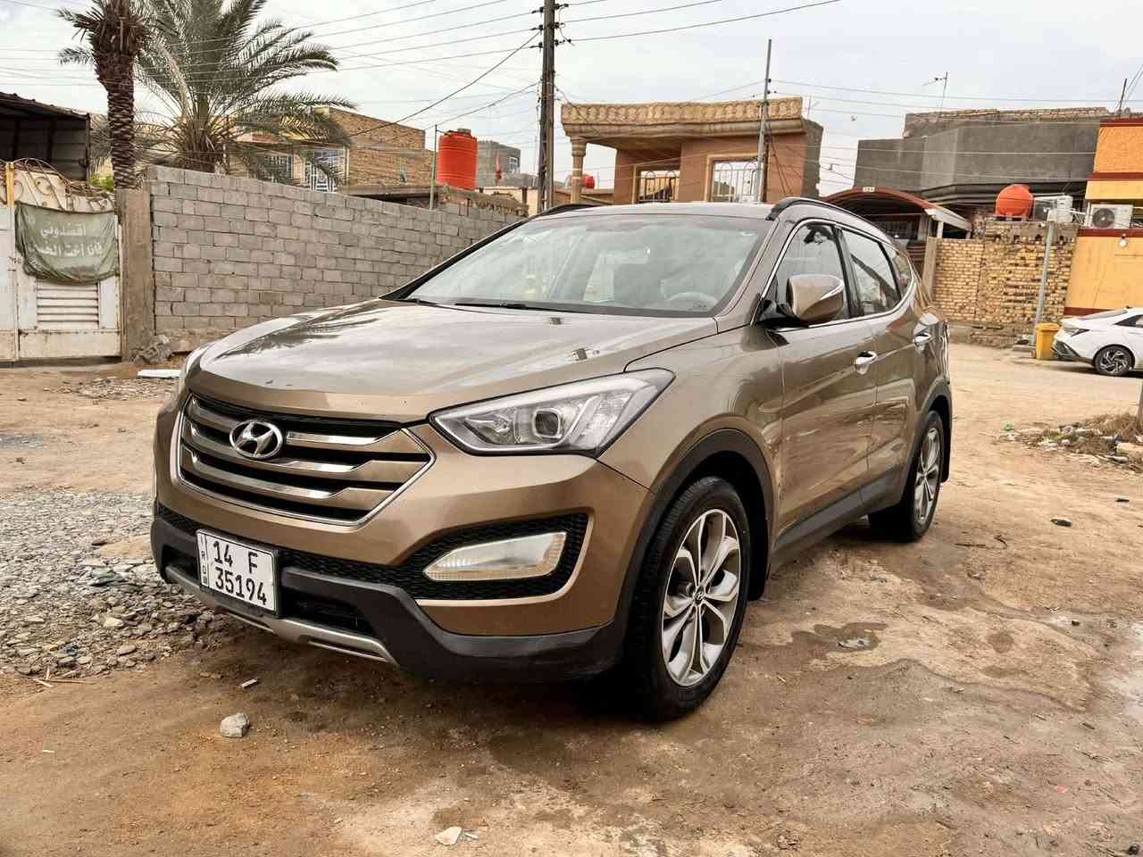 السلام عليكم
سنتافيه موديل 20013خليجي سبعه راكب اربعه سلندر مكينه دوش 2400 رقم انكليزي 
سياره كفاله  من صبغ من حادث 
داخل لونين  ماشيه 260
جاهزه تبريد مكينه كير. 
اريد مراوس شعندك. تعال واتساب 
مكان بابل 
***********
