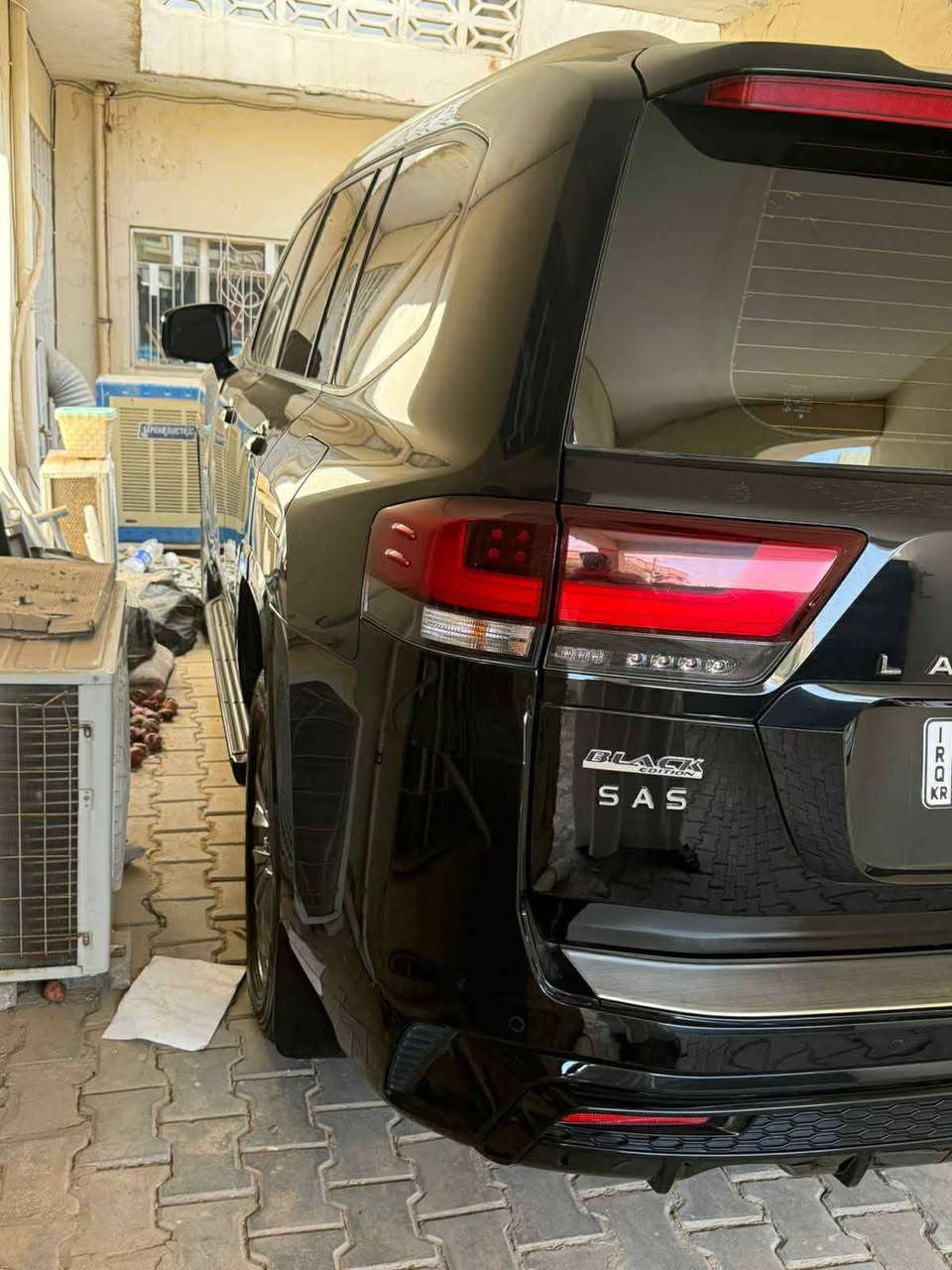 السلام عليكم❤️
السعر745$$

للبيع لاندكروز موديل 2024 مكفولة كفالة عامة

الفئة(GxR) بلاك لمتد وكالة شركة ساز 

رقم سليمانيه

سنويه للـ 2030

باسمي تحويل مباشر

المسافه المقطوعه 45 الف قابل للزياده

المواصفات:

فتحة سقف سلايت

جنطة كهرباء

تحكم سترين جهتين

كراسي كهرباء 

3 قطعة تبريد

بصمة تشغيل عن بعد

الدخول ذكي

حساس خلفي

حساس امامي

شاشة امامية

مثبت سرعة

زراك لايت

ويل كب حجم 20 كروم

لايت زنون عالي + ناصي

تخم تاير جديد

دبل ماوس

ثلاجة داخلية  

مغلفه ppf كل السياره ضمان 10 سنوات بالتغليف

مكان السياره ديالى 

للاستفسار ***********
